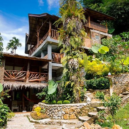 Garden Inn Букит-Лаванг Экстерьер фото