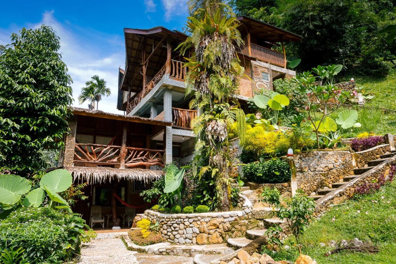 Garden Inn Букит-Лаванг Экстерьер фото
